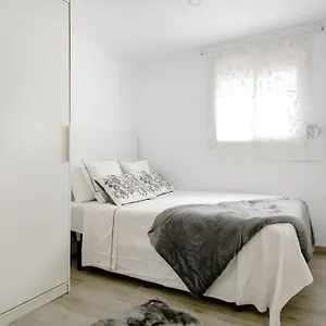 Habitación en casa particular Bonitas Y Comodas, L'Hospitalet de Llobregat